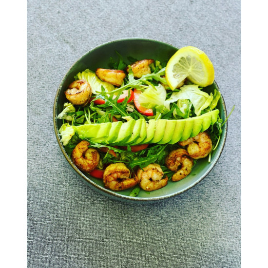 Salāti ar garnelēm un avokādo 250g